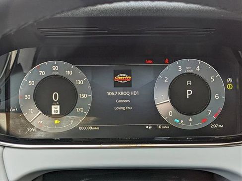 New 2024 Land Rover Range Rover Evoque Dynamic SE image 11