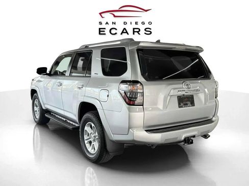 Used 2018 Toyota 4Runner SR5 image 7
