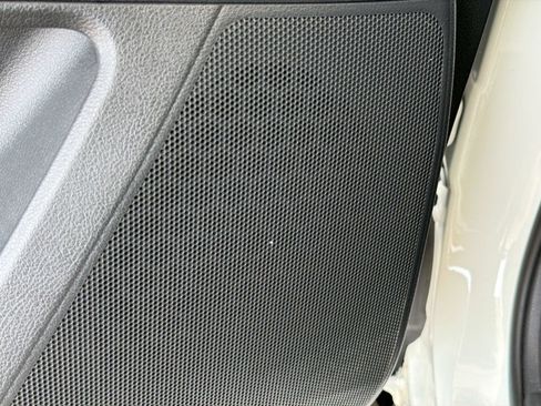 Used 2022 Nissan Pathfinder SV FWD image 25