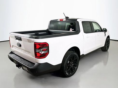 New 2026 Ford Maverick Lariat w/ Black Appearance Package image 7