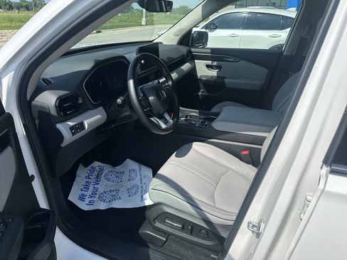 Certified 2024 Honda Pilot Elite image 19