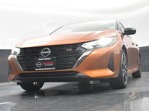 New 2025 Nissan Sentra SR w/ SR Premium Package image 36