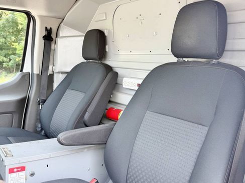 Used 2021 Ford Transit 250 Low Roof RWD image 13