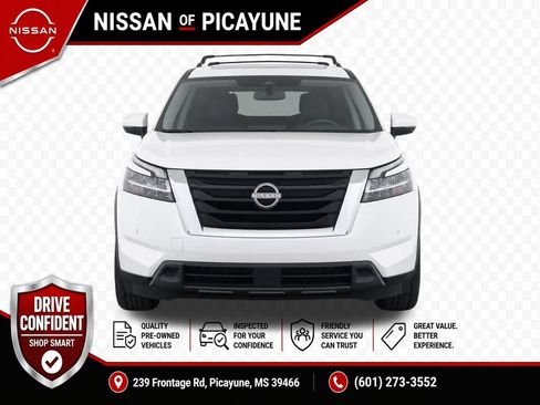Used 2022 Nissan Pathfinder SV FWD image 10