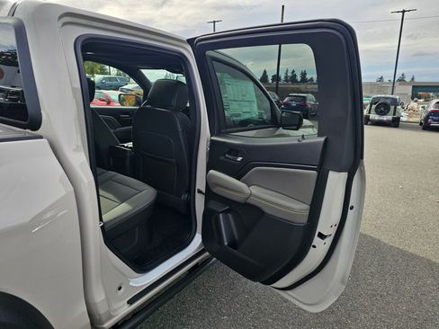 New 2026 Chevrolet Colorado ZR2 w/ Technology Package image 26