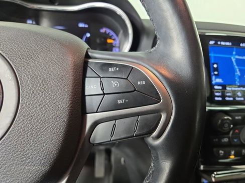 Used 2022 Jeep Grand Cherokee Laredo X image 24