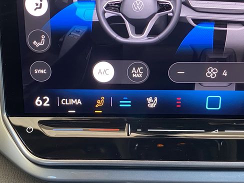 Used 2024 Volkswagen ID.4 Pro S AWD/4WD image 14