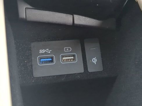 Used 2023 Genesis GV70 2.5T w/ Advanced Package image 22