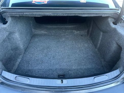 Used 2016 Chevrolet Impala LTZ FWD image 10
