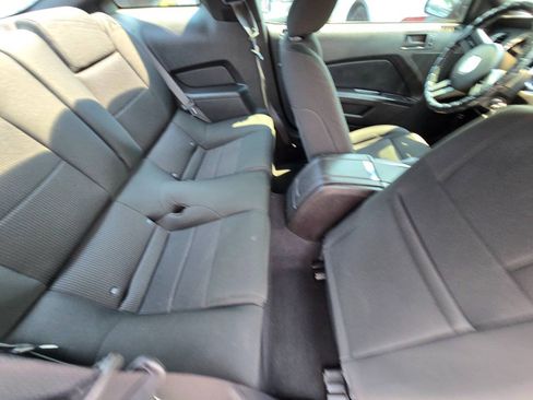 Used 2010 Ford Mustang GT RWD image 22