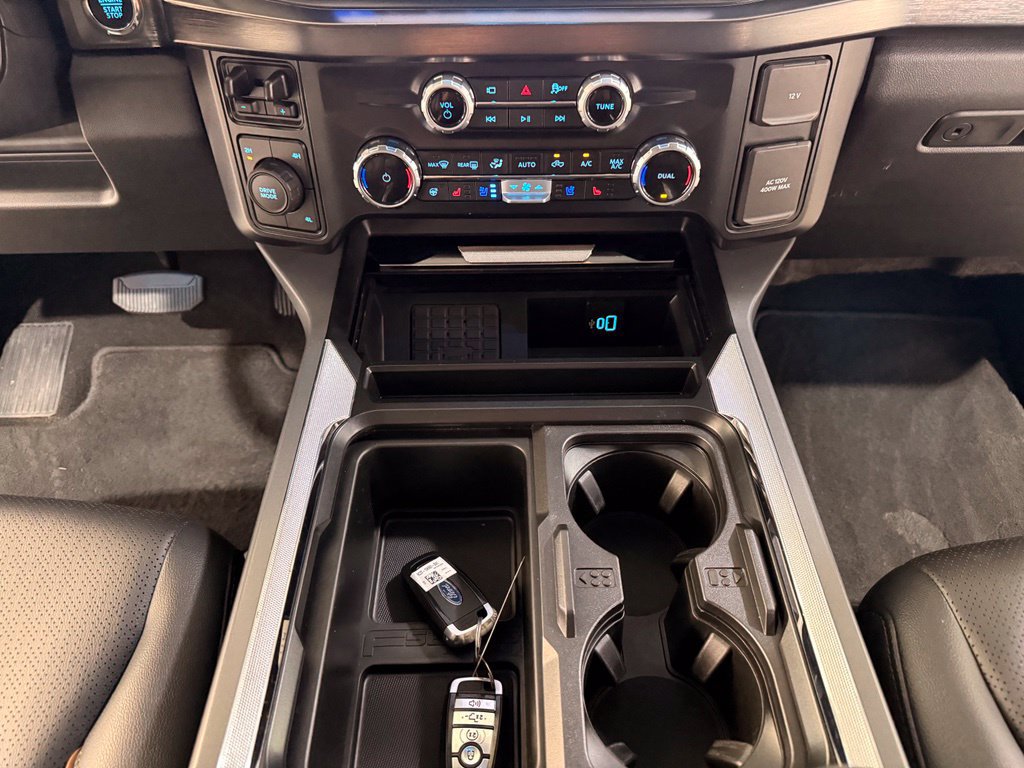 Used 2025 Ford F250 Lariat AWD/4WD image 21