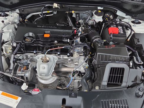 Certified 2024 Honda HR-V Sport image 19