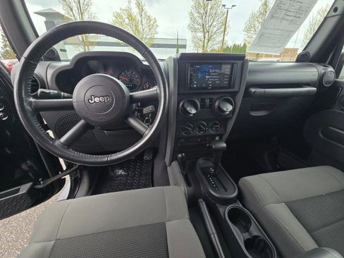 Used 2009 Jeep Wrangler X AWD/4WD image 20