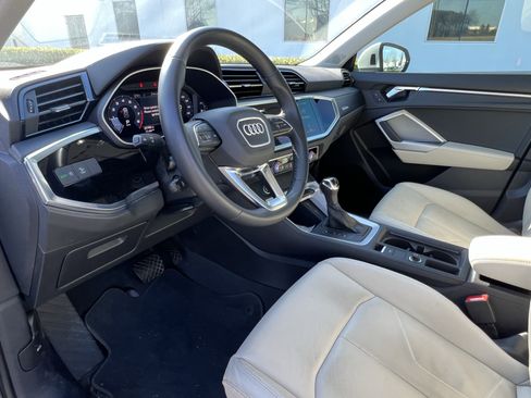Used 2023 Audi Q3 2.0T Premium w/ Convenience Package image 17