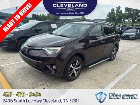 Used 2017 Toyota RAV4 XLE w/ Premium Special Value Package AWD/4WD image 1