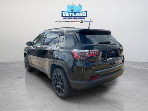 New 2026 Jeep Compass Latitude image 3