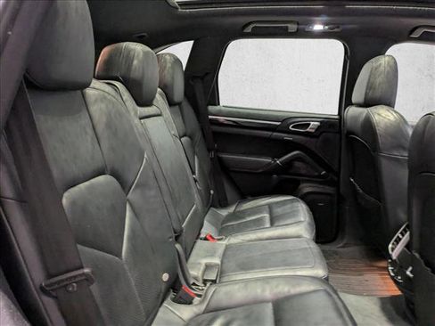 Used 2014 Porsche Cayenne S image 20