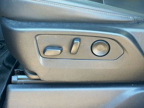 Used 2022 GMC Sierra 1500 SLT w/ X31 Off-Road Package image 26