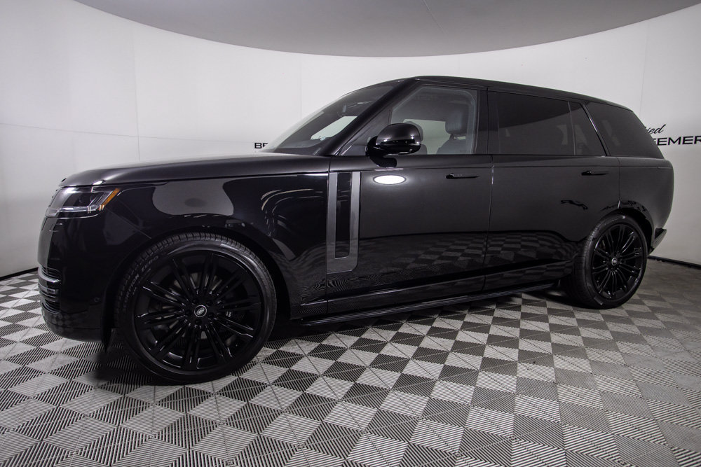 Used 2024 Land Rover Range Rover Long Wheelbase SE AWD/4WD image 10