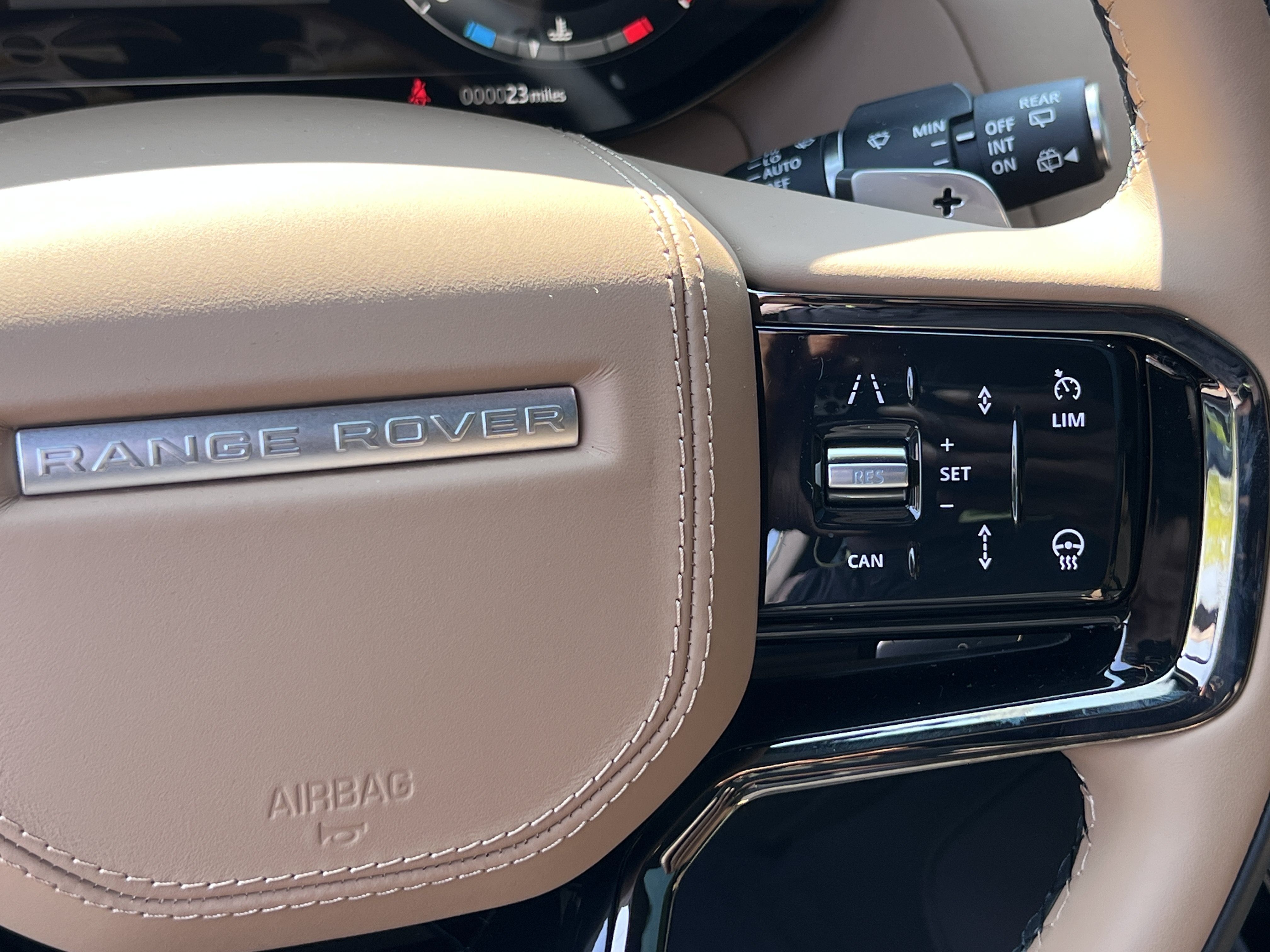 New 2025 Land Rover Range Rover Sport Dynamic SE AWD/4WD image 28