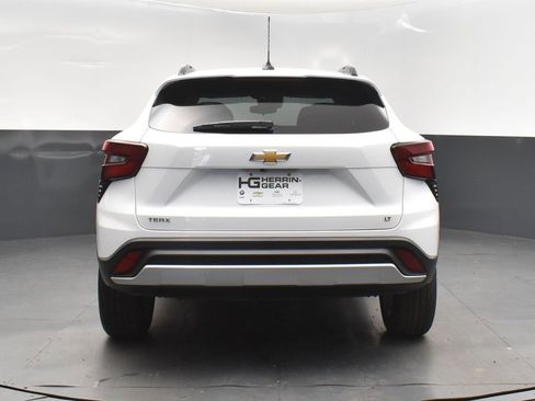 New 2026 Chevrolet Trax LT image 6