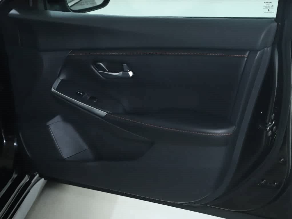 Used 2022 Nissan Sentra SR w/ Midnight Edition FWD image 31