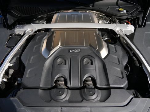 Used 2023 Bentley Continental GT V8 image 21