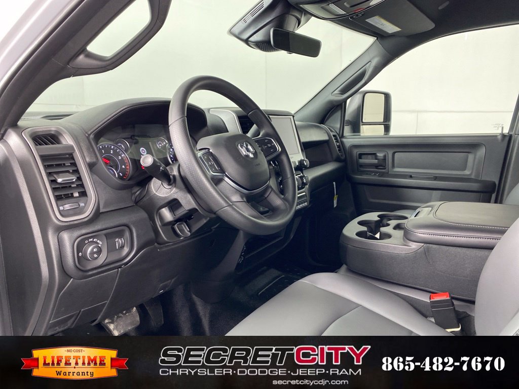 New 2027 RAM 3500 Tradesman AWD/4WD image 11