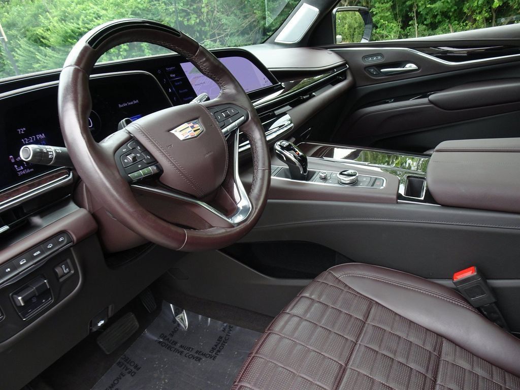 Certified 2023 Cadillac Escalade ESV Sport Platinum w/ LPO, ONYX Package AWD/4WD image 10