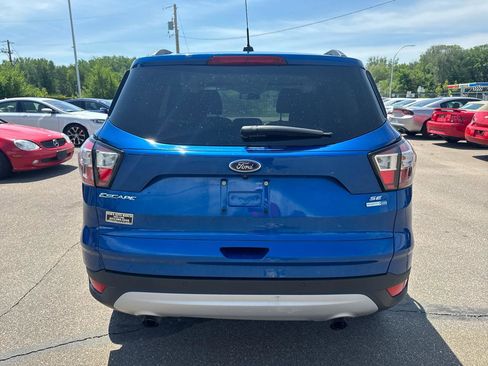Used 2017 Ford Escape SE w/ Equipment Group 201A AWD/4WD image 6