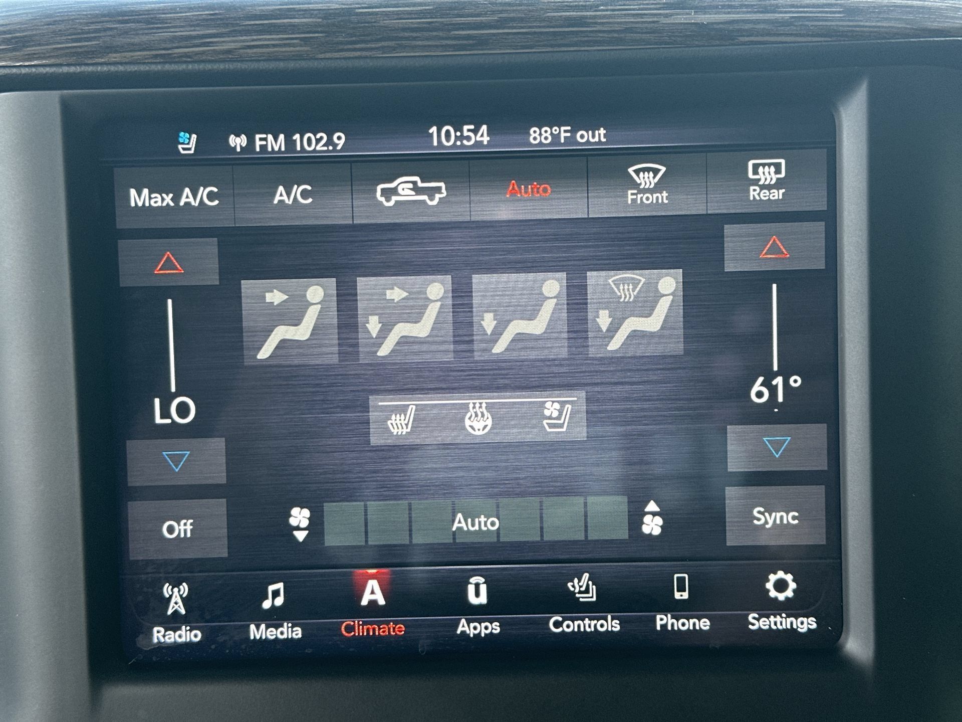 Used 2020 RAM 1500 Laramie AWD/4WD image 28