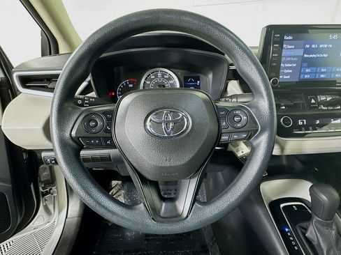 Used 2022 Toyota Corolla LE FWD image 15