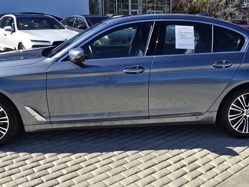 Used 2019 BMW 540i image 8