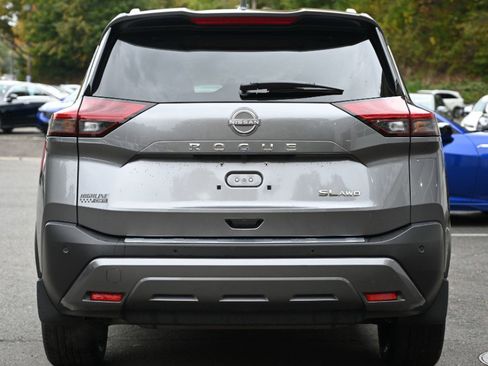 Used 2023 Nissan Rogue SL w/ SL Premium Package image 8