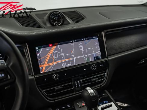 Used 2023 Porsche Macan GTS image 38