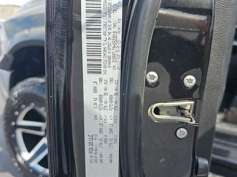 Used 2017 RAM 1500 Big Horn AWD/4WD image 17