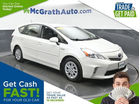 Used 2014 Toyota Prius V Two image 1