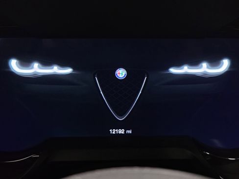 Used 2024 Alfa Romeo Giulia Veloce image 31