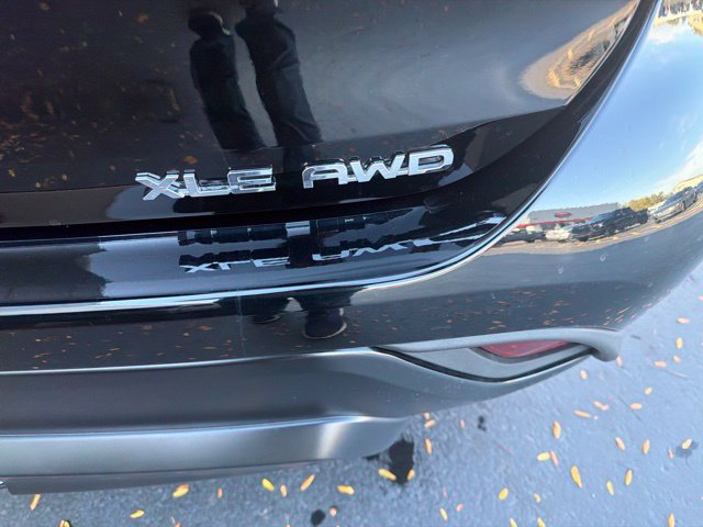Used 2026 Toyota Highlander XLE AWD/4WD image 4