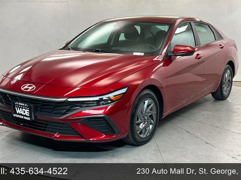 Used 2024 Hyundai Elantra SEL FWD image 1