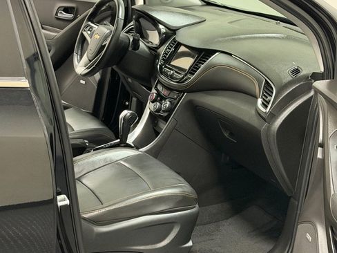 Used 2018 Chevrolet Trax Premier image 11