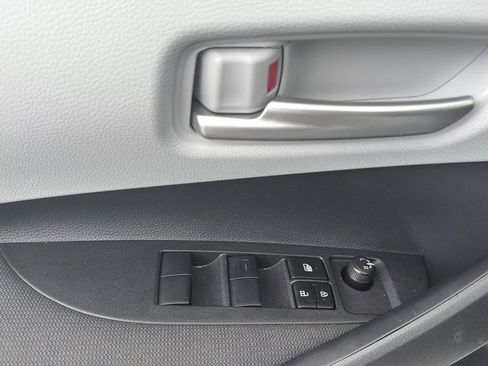 Used 2026 Toyota Corolla SE FWD image 22
