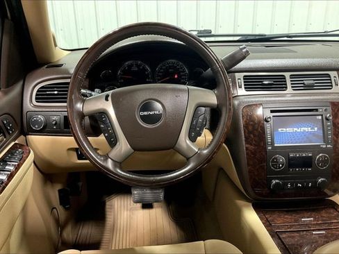 Used 2014 GMC Yukon Denali image 5