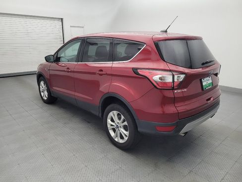 Used 2017 Ford Escape SE w/ SE Cold Weather Package FWD image 5