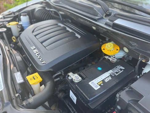 Used 2018 Dodge Grand Caravan SE w/ UConnect Hands-Free Group FWD image 29