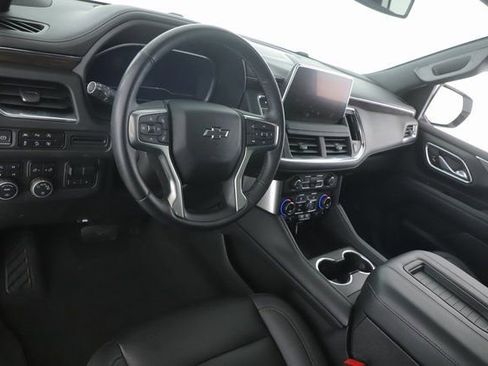 Used 2023 Chevrolet Suburban Z71 image 17