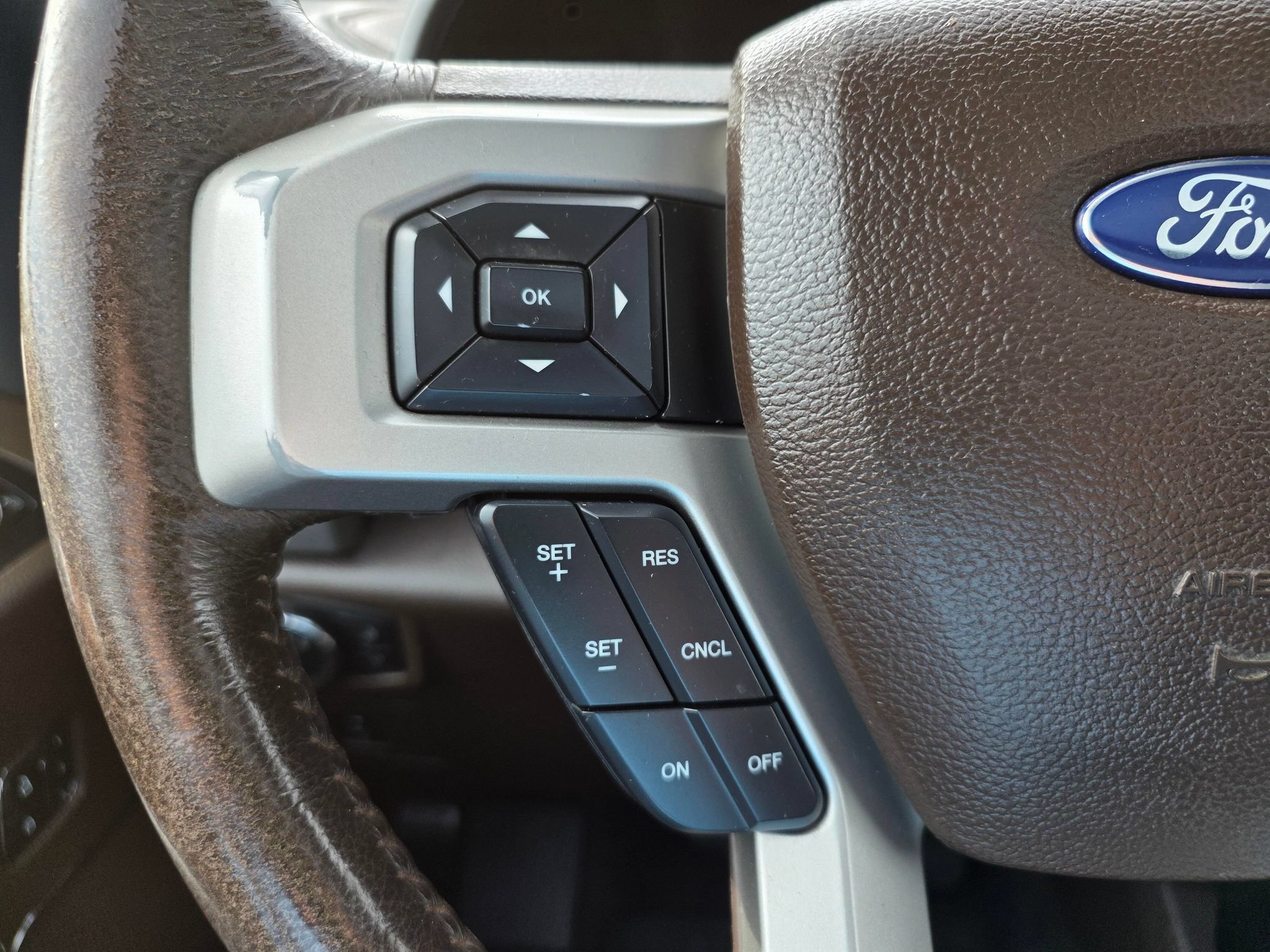 Used 2015 Ford F150 King Ranch w/ Equipment Group 601A Luxury AWD/4WD image 24