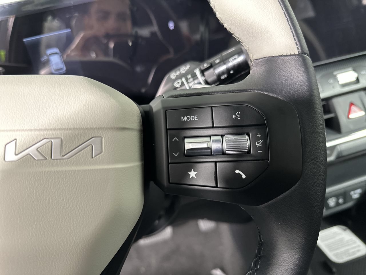 New 2027 Kia K4 GT-Line FWD image 7