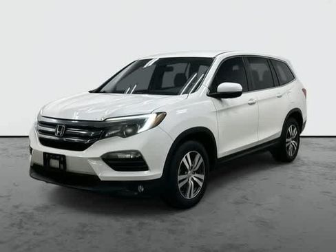 Used 2017 Honda Pilot EX image 1