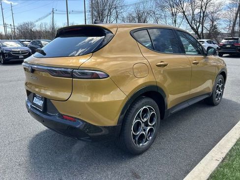 New 2026 Alfa Romeo Tonale AWD/4WD image 8